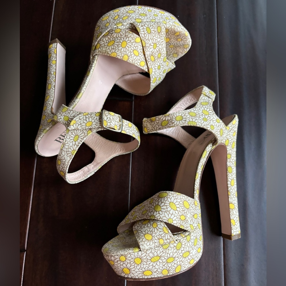Red Valentino Daisy Print platform heels